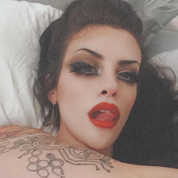 Meet your Posher, Mars - Picture 1 of 1